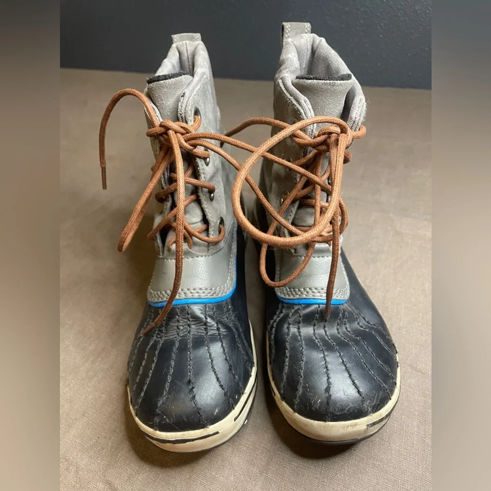 Sorel good used